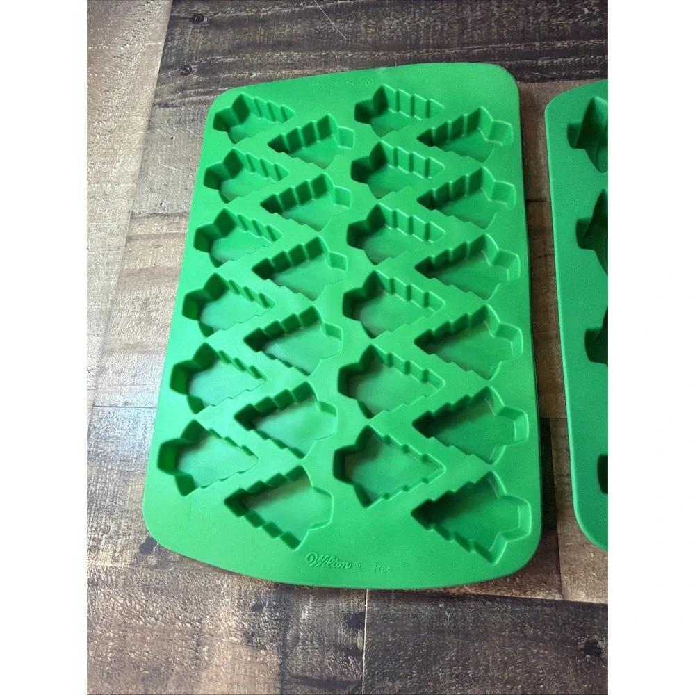 Lot of 2 Wilton Christmas Tree Silicone Molds Green Holiday Baking Candy Molds